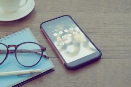 Εφαρμογές ψυχικής υγείας: Υποκατάστατο της παραδοσιακής θεραπείας;