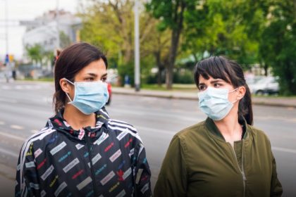 Νέα μελέτη για τους νέους που νοσηλεύονται από κορονοϊό