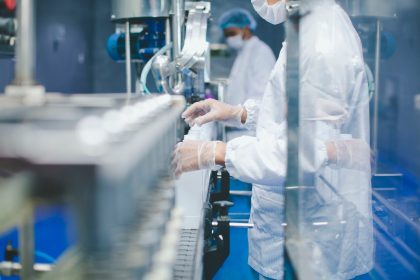 ΕΚΕΑ: Αναβολή εβδομαδιαίας διενέργειας μοριακών ελέγχων