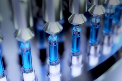 Τα εμβόλια SARS-CoV-2 απαιτούν βαθειά κατάψυξη- Οι φαρμακαποθήκες αδυνατούν