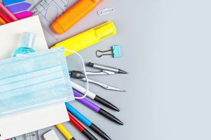 Αμερικανοί επιστήμονες εξηγούν πώς θα γίνει ασφαλέστερο το άνοιγμα των σχολείων