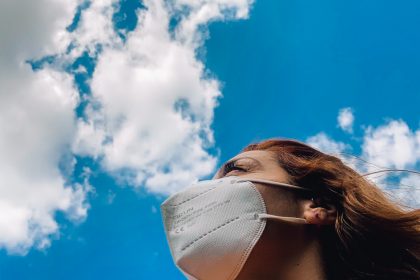 Επηρεάζει ο καιρός την μετάδοση του Covid19;