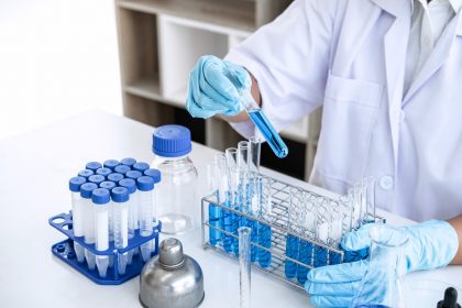 Στρατηγική με πρωτεΐνες κατά του Covid19