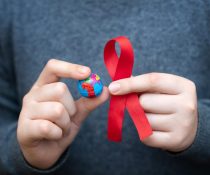 HIV οικονομικά αποδοτική διαχείριση της Ελλάδας κόκκινος φιόγκος