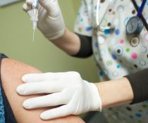 προτεραιότητα εμβολιασμών εμβόλιο κοντινή φωτογραφία