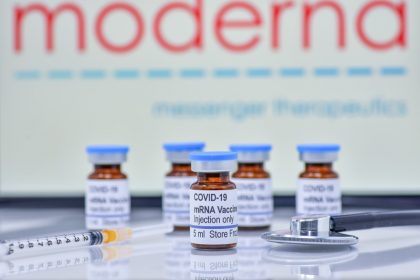 εμβολιο moderna εγκριθηκε απο ΕΜΑ
