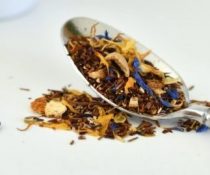 ψωριασική αρθρίτιδα βότανα κουτάλι με βότανα και φλυτζάνι