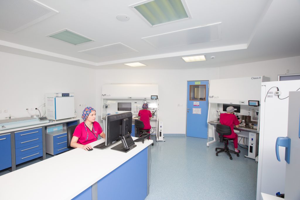 Αίθουσα εξωσωματικής γονιμοποίησης 