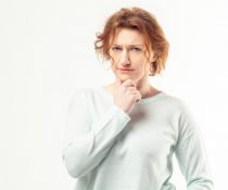 κλιμακτήριος ψυχολογικά συμπτώματα γυναίκα είναι καχύποπτη