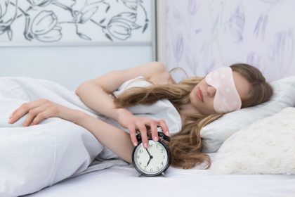 Τι είναι η υπερυπνία και συμβουλές για τον ύπνο
