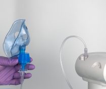 μηχανή οξυγόνου για ασθενή με covid-19 και άσθμα