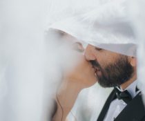 Παντρεμένο ζευγάρι - Aνύπαντρα