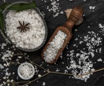 θαλασσινό αλλάτι για πρόσθετο στη διατροφή ασθενών με υπονατριαιμία