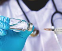 σύριγγα νοσοκόμα εμβόλια θρομβωτικές επιπλοκές