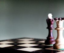 ναρκισσισμός επιθετικότητα σκάκι βασσιλιάς και βασσίλισα
