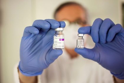 Biontech τρίτο εμβόλιο για παραλλαγμένα στελέχη