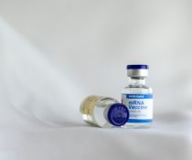 PFIZER μυοκαρδίτιτδα εμβόλια έρευνα