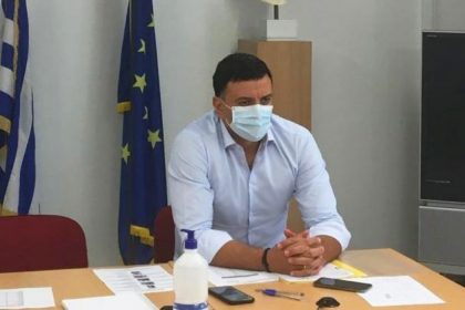 Κικίλιας Οι νέοι να εμβολιαστούν