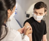 κίνδυνος μυοκαρδίτιδας έφηβος εμβολιάζεται