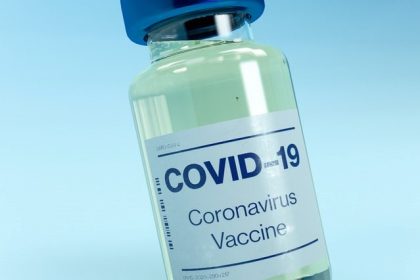 Ποια η σχέση μεταξύ μυοκαρδίτιδας και εμβολίου; Έλληνες εξηγούν