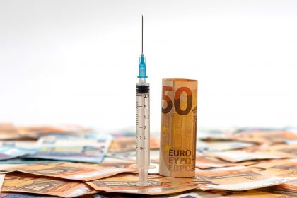 Εμβόλιά κατά του Covid-19: Τα δισεκατομμύρια ευρώ που απέφεραν στις φαρμακευτικές εταιρίες