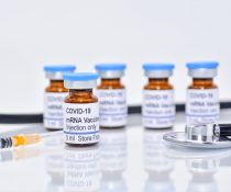 mrNa εμβόλια νέες παρενέργειες εξετάζει ο ΕΜΑ