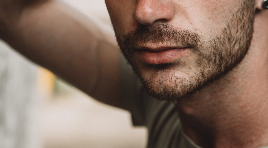 μαύρα στίγματα στην μύτη σπυράκια με μαύρο χρώμα