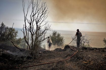 Καπνός – Πυρκαγιά: Ο ΙΣΑ δίνει οδηγίες για εγκύους, παιδιά, ασθενείς και ηλικιωμένους