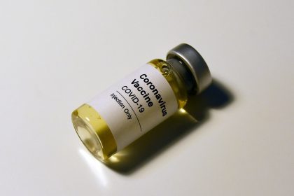 ΠΟΥ FDA χορήγηση τρίτης δόσης εμβολίου