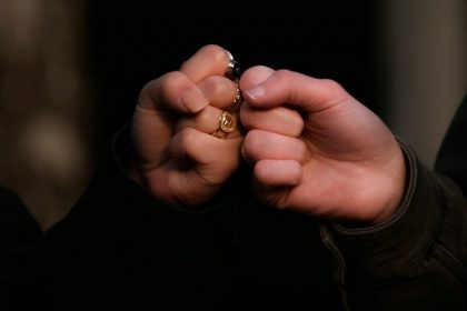 γενετικοί παράγοντες φιλία έρευνα