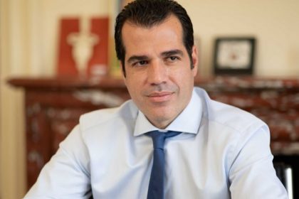 Πλεύρης για μετανάστες - εμβόλιο