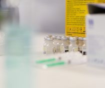 εμβόλια για κορονοΐό πλήρωςεμβολιασμένοι μετάδοση