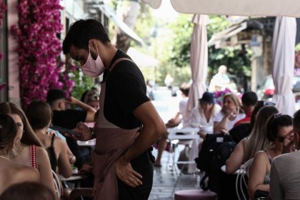 Βασιλακόπουλος για μουσική