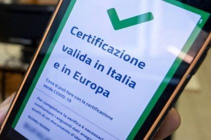 Κομισιόν: Εννέα μήνες η ισχύς του ευρωπαϊκού ψηφιακού πιστοποιητικού