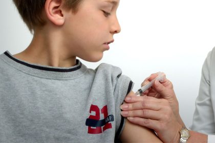 Ραντεβού για εμβολιασμό κατά του Covid σε παιδιά 5 έως 11 ετών