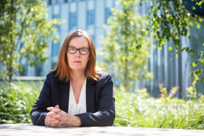 Σάρα Γκίλμπερτ: «Η επόμενη πανδημία ενδέχεται να είναι πιο φονική»