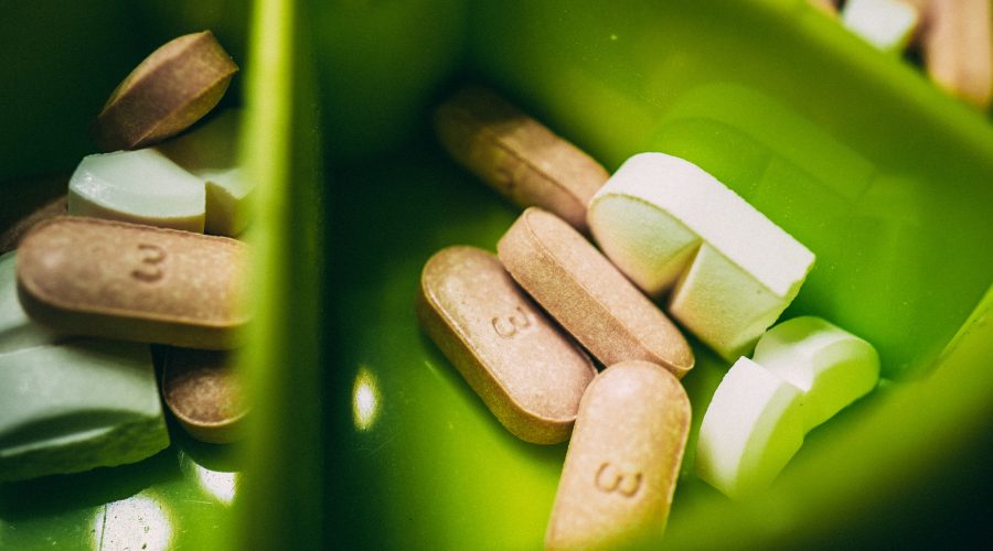 ΕΟΦ: Κίνδυνος για την υγεία από δύο συμπληρώματα διατροφής