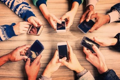 Κινητά τηλέφωνα