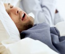 άνδρας με Υπνική Άπνοια