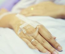 κινδύνους της νοσηλείας στο νοσοκομείο