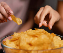 chips κατανάλωση υπερεπεξεργασμένων τροφίμων