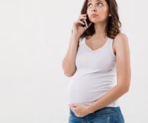 Τι χρώμα έχουν τα ούρα στην εγκυμοσύνη