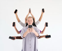 Ο εθισμός των εφήβων στα social media