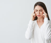 γυναίκα με ημικρανίες